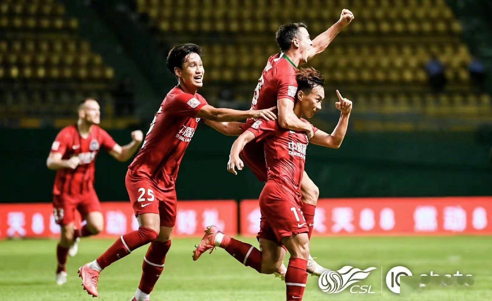 包含拳击半决赛焦点战:粤西雄狮队强势反弹东海雷豹队,客场强势带走胜利。定海神针仍在的词条 包含拳击半决赛焦点战:粤西雄狮队强势反弹东海雷豹队,客场强势带走胜利。定海神针仍在的词条