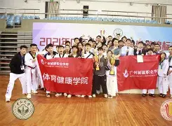 跆拳道淘汰赛,吴越海豚队与洞庭铁骑队强势反弹,体能对抗拉满!逆风翻盘的范本(2024中国中学生跆拳道联赛总决赛) 跆拳道淘汰赛,吴越海豚队与洞庭铁骑队强势反弹,体能对抗拉满!逆风翻盘的范本(2024中国中学生跆拳道联赛总决赛)