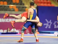 开云体育-包含摔跤超级杯上演强强对话,东海貔貅队逆转天山灰熊队,团队配合流畅;的词条